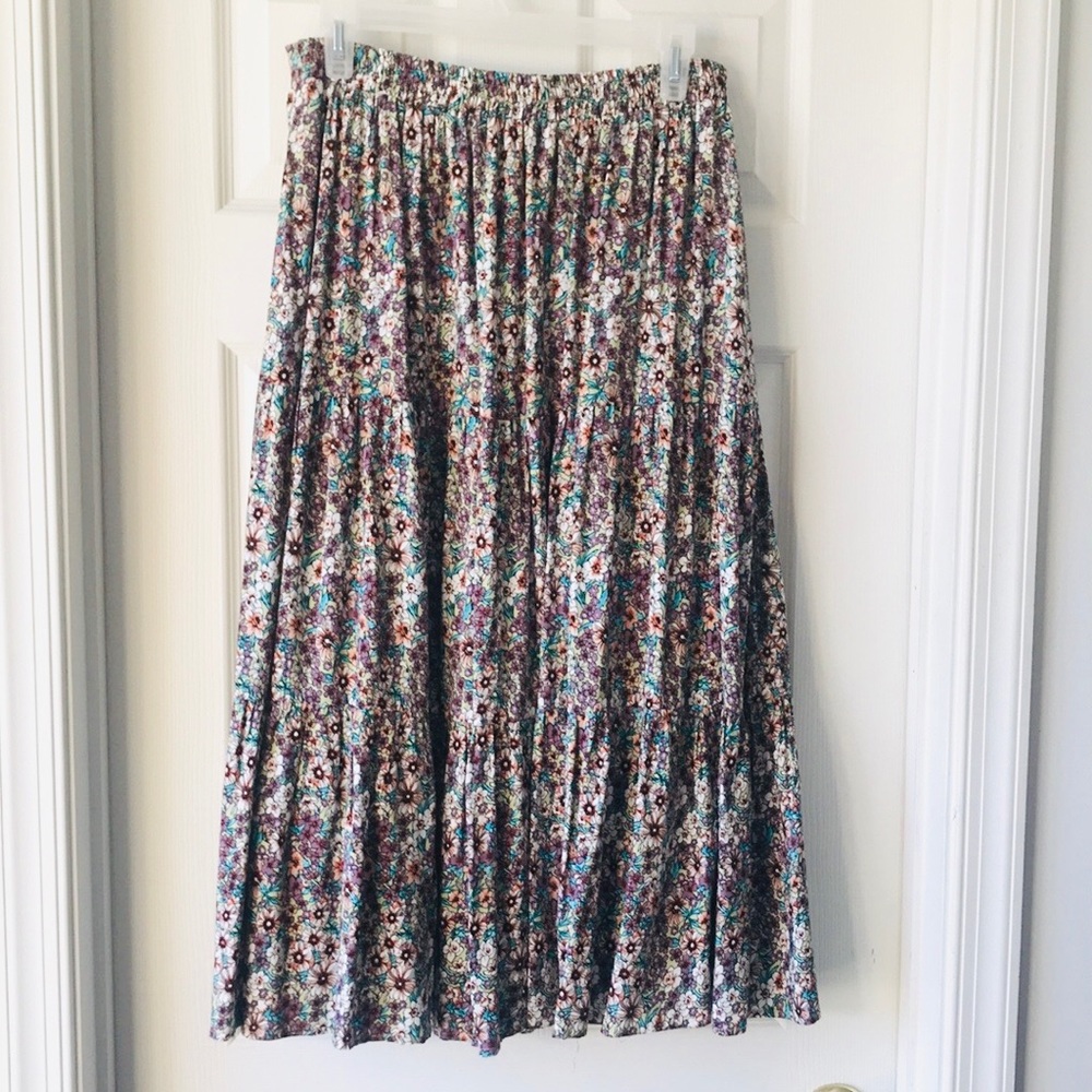 Sage Floral Print Tiered Skirt - Picture 9 of 10